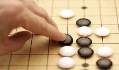 五子连珠勋章版小游戏(五子连珠经典手机版)插图2
