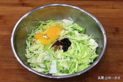 开心果蔬饼食谱(果蔬煎饼果子的做法)插图3
