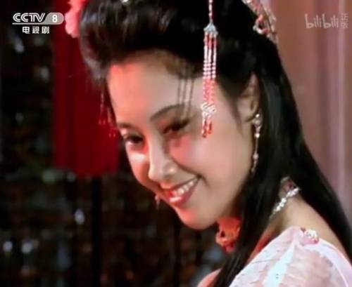 西梁女国剧情两句话(西梁女国慕容婆婆组句话)插图2