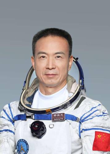 神舟十五号航天员名单(神十八航天员是哪三位)插图1