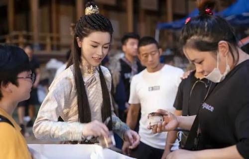 倚天屠龙记之阴阳圣火令(李连杰张无忌第二部)插图16