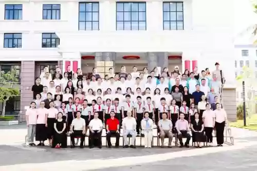 参会人员阵容插图