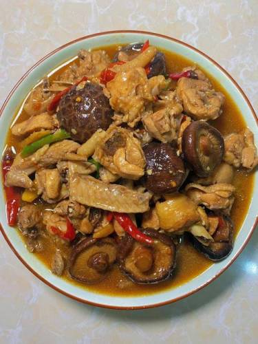 小鸡炖蘑菇阵容搭配图插图1
